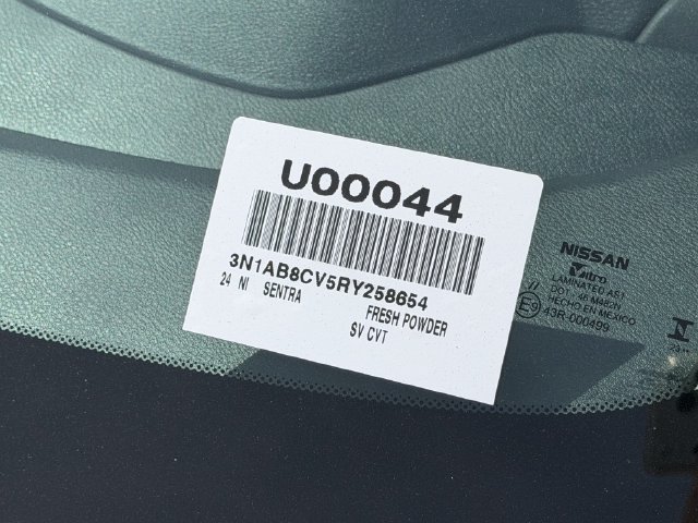 Used 2024 Nissan Sentra SV FWD image 13