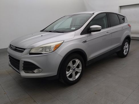 Used 2014 Ford Escape SE image 2