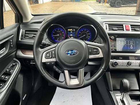 Used 2017 Subaru Outback 2.5i Limited AWD/4WD image 34