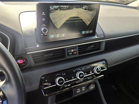 Used 2024 Honda Pilot EX-L image 19