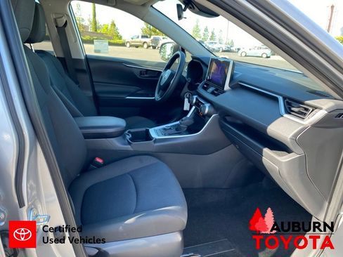 Certified 2024 Toyota RAV4 LE AWD/4WD image 15