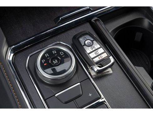 Used 2024 Ford Expedition Max Platinum image 31