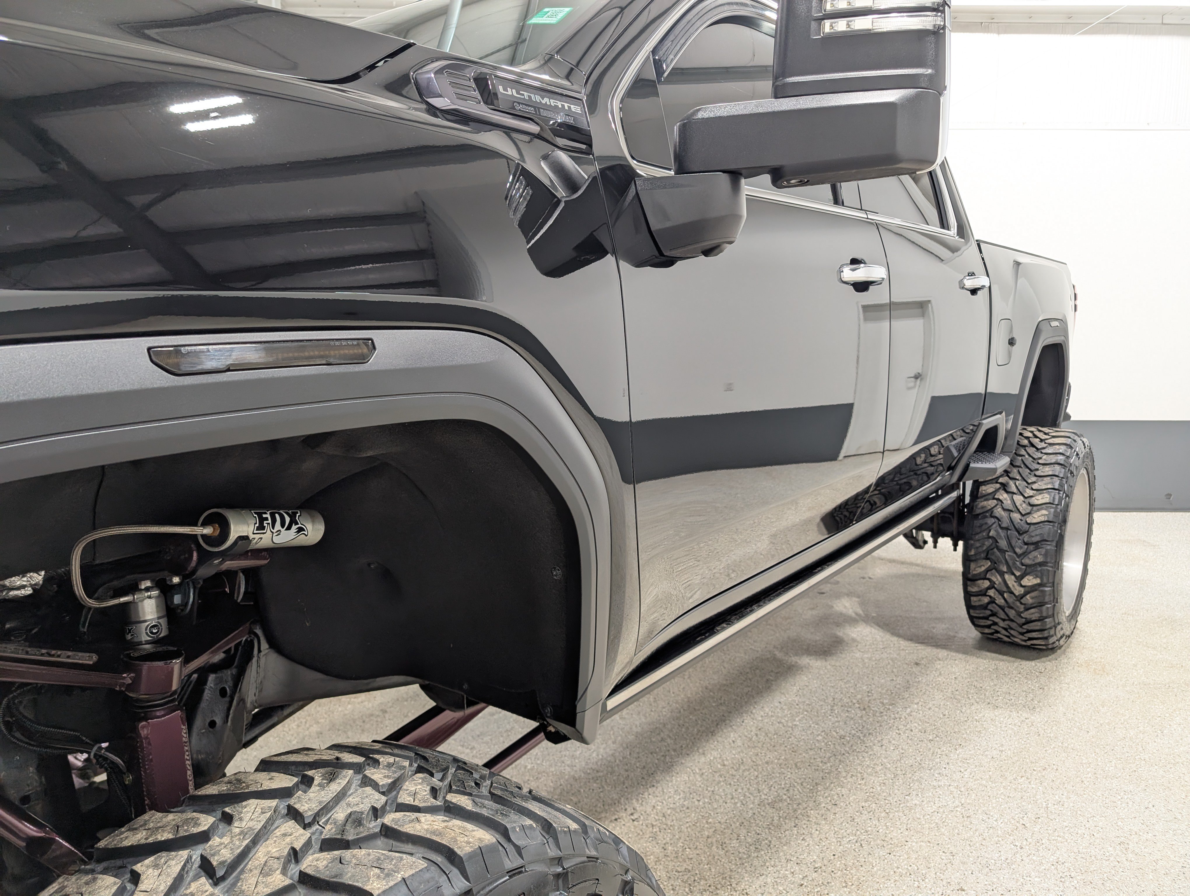 Used 2024 GMC Sierra 2500 Denali Ultimate AWD/4WD image 7