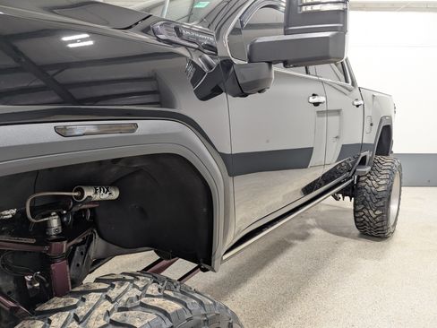 Used 2024 GMC Sierra 2500 Denali Ultimate AWD/4WD image 7