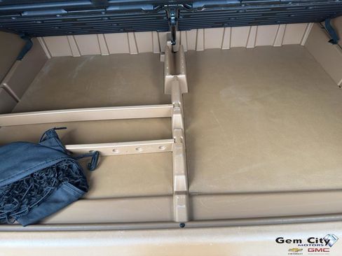 Used 2016 Cadillac Escalade ESV Platinum image 10