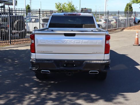 Used 2022 Chevrolet Silverado 1500 Custom Trail Boss AWD/4WD image 21