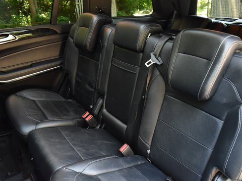 Used 2019 Mercedes-Benz GLS 550 4MATIC w/ Driver Assistance Package image 21