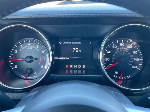 Used 2017 Ford Mustang Coupe image 32