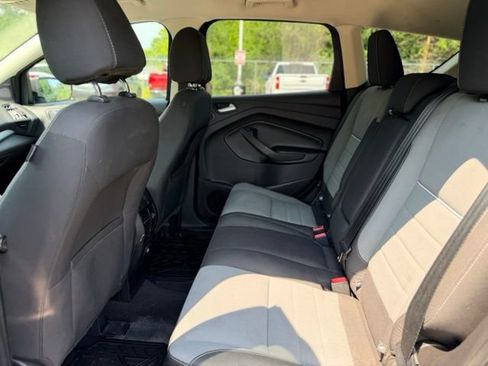 Used 2013 Ford Escape SE FWD image 19