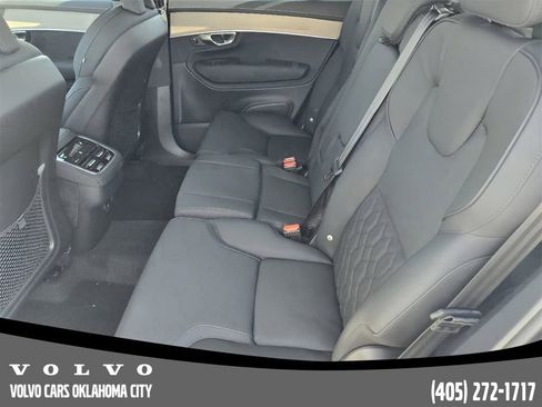 Used 2025 Volvo XC90 B6 Plus w/ Protection Package Premier image 20