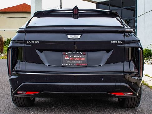 Used 2024 Cadillac Lyriq Tech w/ Driver Assist Package AWD/4WD image 5