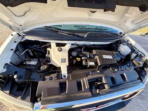 Used 2019 GMC Savana 2500 w/ Driver Convenience Package image 18