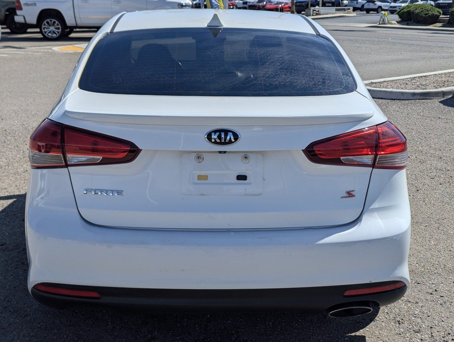 Used 2017 Kia Forte S FWD image 3