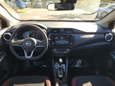 New 2025 Nissan Versa SR w/ Trunk Package FWD image 9