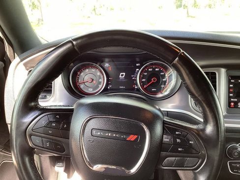 Used 2022 Dodge Charger SXT image 17