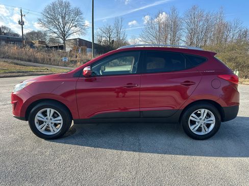 Used 2013 Hyundai Tucson GLS FWD image 2