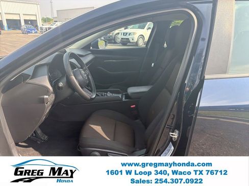 Used 2021 MAZDA MAZDA3 Sedan FWD image 10