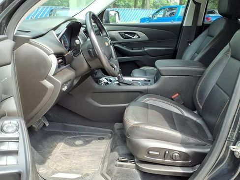 Used 2021 Chevrolet Traverse LT AWD/4WD image 17