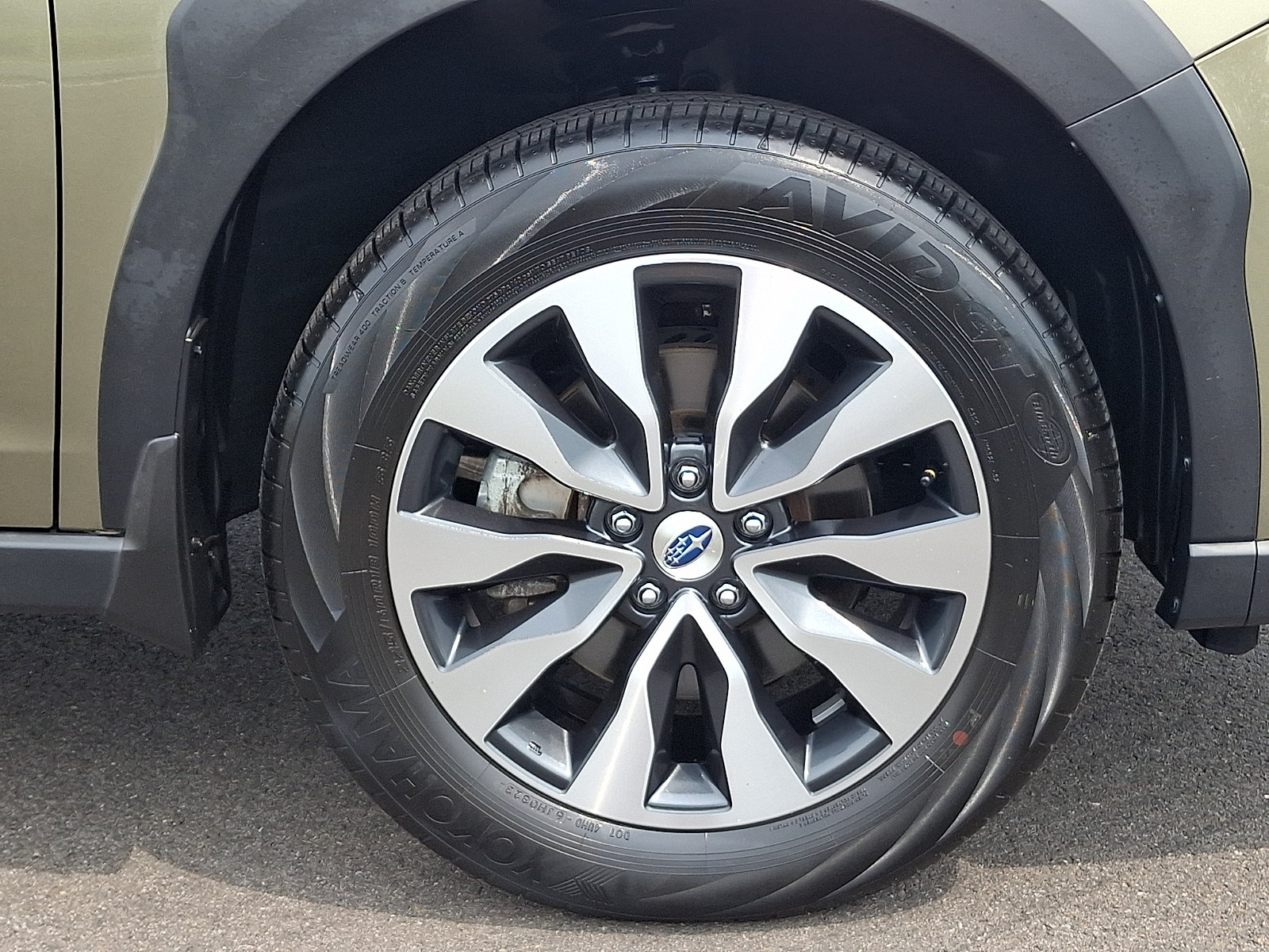 Certified 2024 Subaru Outback Touring AWD/4WD image 9