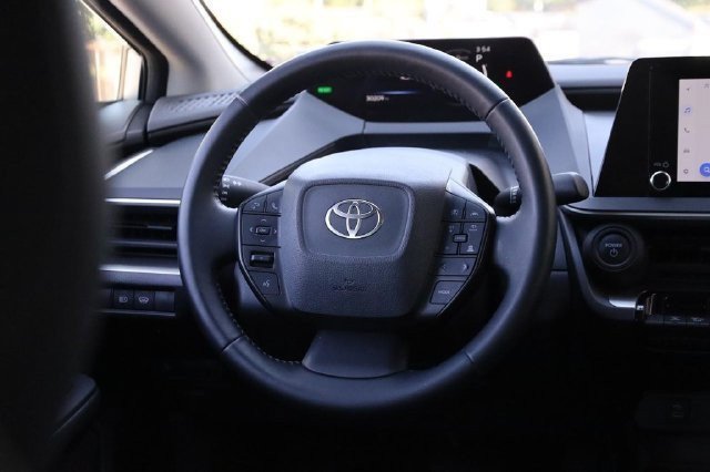 Certified 2025 Toyota Prius LE AWD/4WD image 24