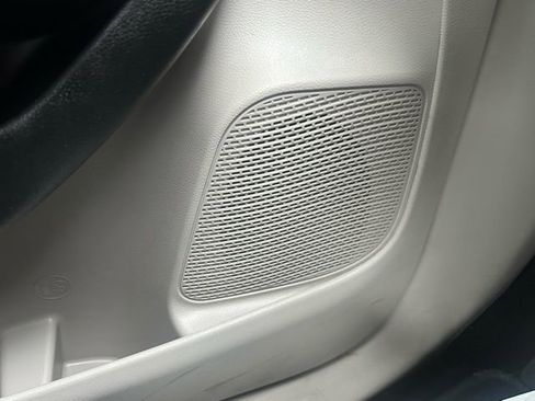 Used 2024 Chrysler Pacifica Touring-L image 20