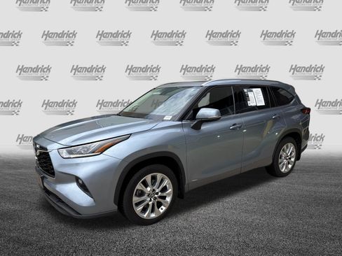 Used 2022 Toyota Highlander Limited AWD/4WD image 5