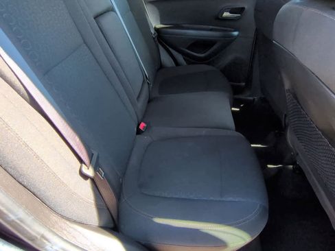 Used 2021 Chevrolet Trax LS w/ Tint and Cruise Package image 20