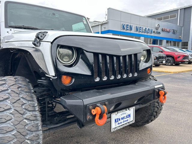 Used 2013 Jeep Wrangler Unlimited Sahara w/ Connectivity Group AWD/4WD image 3