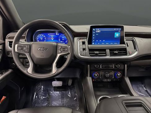 Used 2023 Chevrolet Suburban Z71 w/ Luxury Package image 5