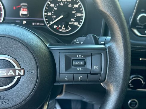 Used 2023 Nissan Rogue S image 24