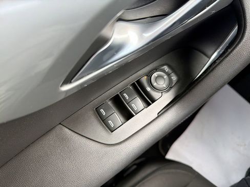 Used 2020 Chevrolet Blazer LT image 17