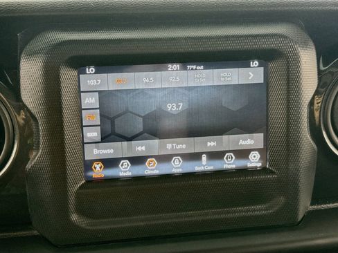 Used 2021 Jeep Wrangler Unlimited Sport AWD/4WD image 15