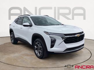 Used 2025 Chevrolet Trax LT video 1