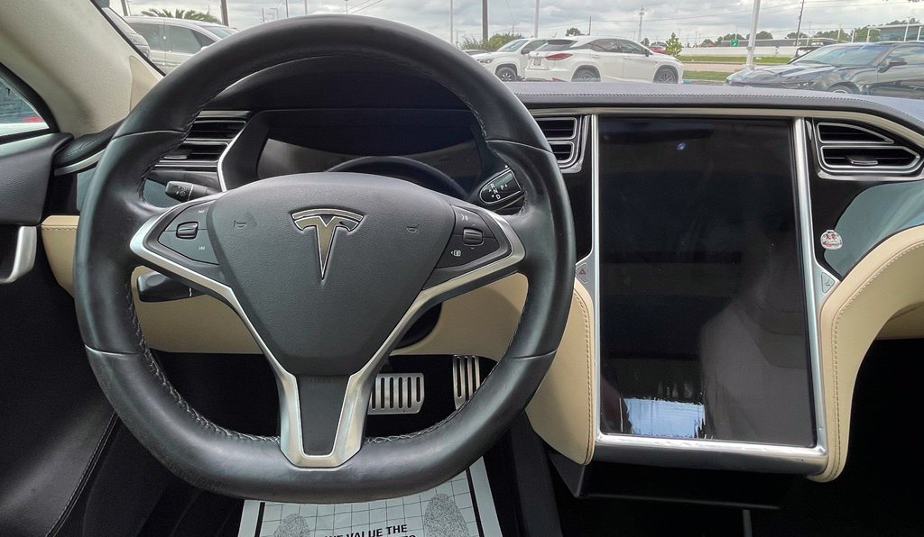 Used 2014 Tesla Model S 85 RWD image 17