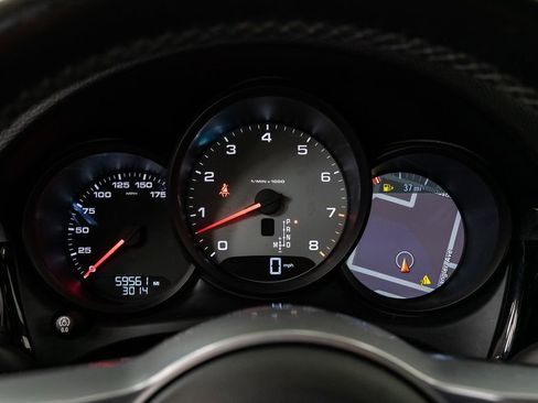 Used 2020 Porsche Macan S image 18