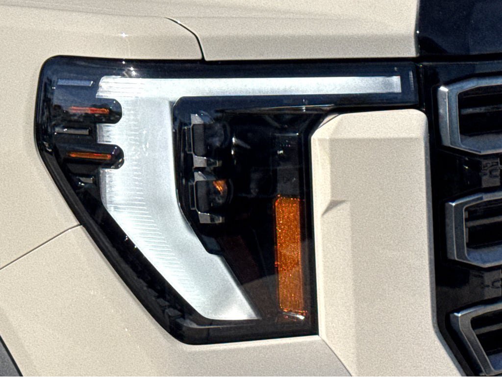 New 2026 GMC Sierra 2500 AT4 w/ AT4 Premium Plus Package AWD/4WD image 19