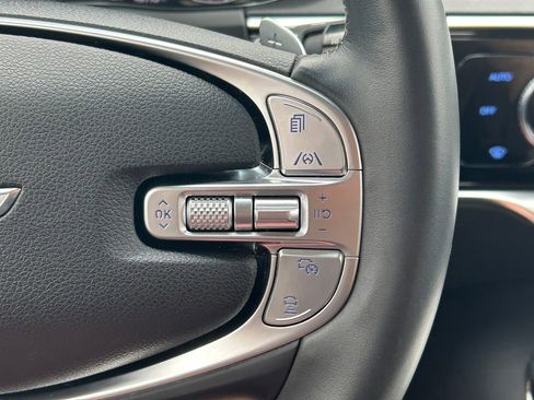 Used 2025 Genesis GV70 2.5T image 37