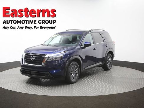 Used 2025 Nissan Pathfinder SV FWD image 56