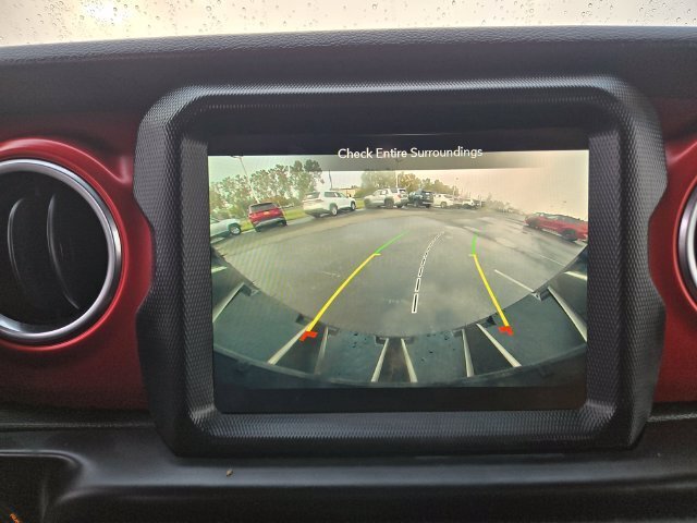 Used 2021 Jeep Wrangler Unlimited Rubicon AWD/4WD image 14