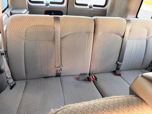 Used 2024 Chevrolet Express 3500 LT w/ LT Preferred Equipment Group RWD image 31