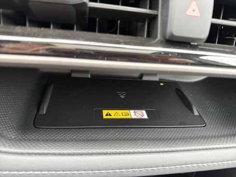 Used 2023 Toyota Highlander XLE AWD/4WD image 21
