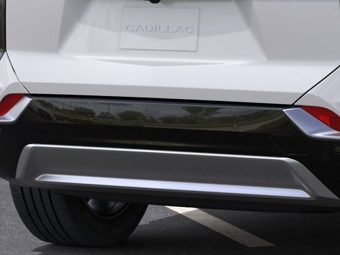 New 2025 Cadillac Optiq Luxury 1 image 14