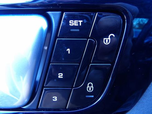 Used 2019 Porsche Cayenne image 11