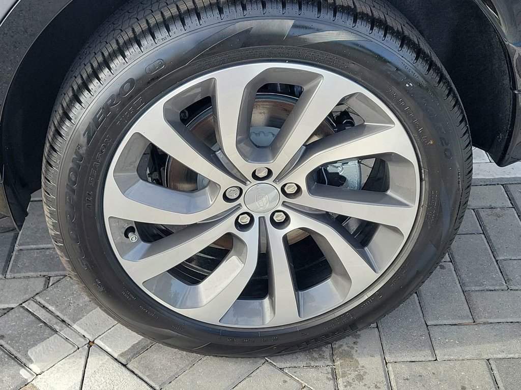 New 2025 Land Rover Discovery Sport Dynamic SE AWD/4WD image 13
