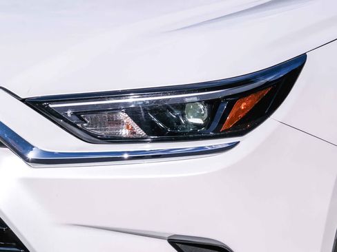 Certified 2025 Toyota Grand Highlander AWD image 12