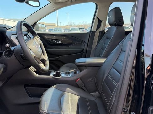 Used 2023 GMC Terrain Denali image 12