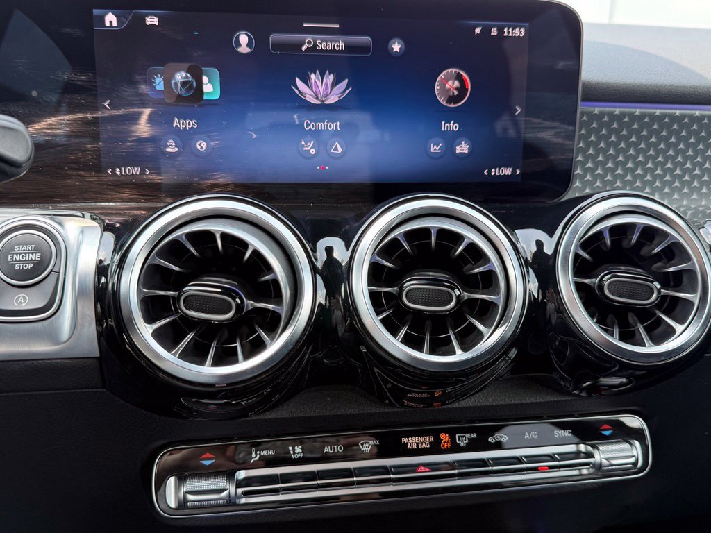 Used 2024 Mercedes-Benz GLB 250 image 18