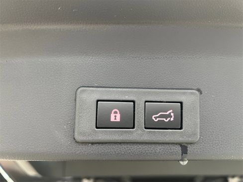 Certified 2024 Subaru Ascent Premium w/ Convenience Package image 22