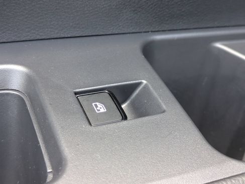 Used 2025 Nissan Pathfinder Rock Creek AWD/4WD image 25