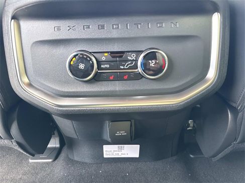 New 2025 Ford Expedition Platinum w/ Stealth Performance Package image 20